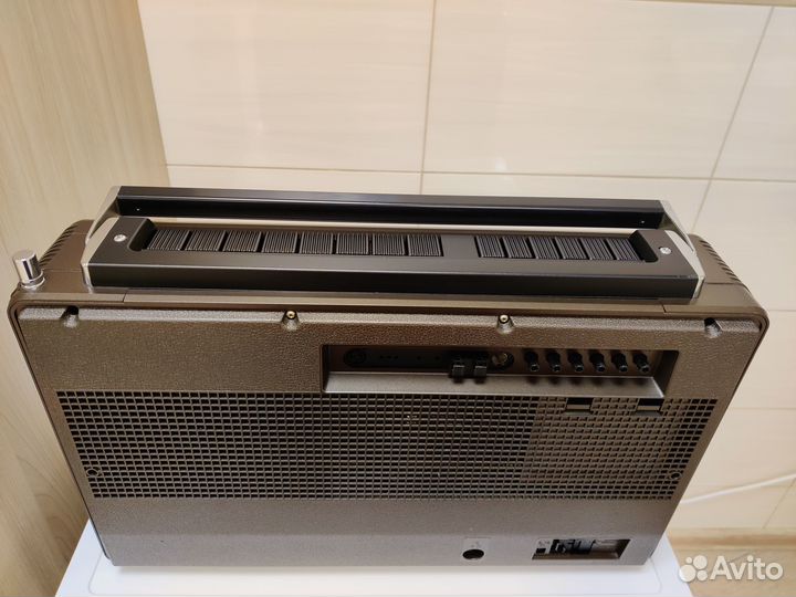 Радиоприемник Grundig Satellit 3400