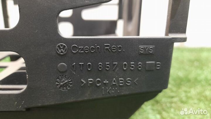 Рамка магнитолы Skoda Fabia 2 CGP 1.2 2014