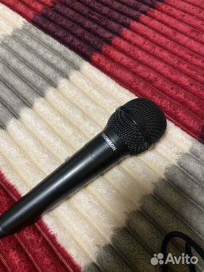 Микрофон для караоке проводной