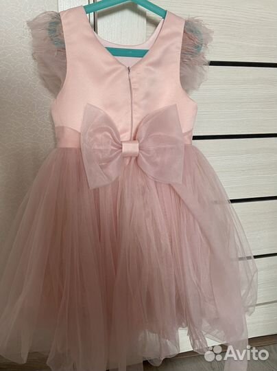 Платье нарядное для девочки 134