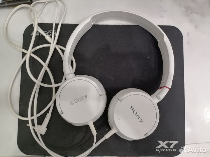 Проводные наушники sony