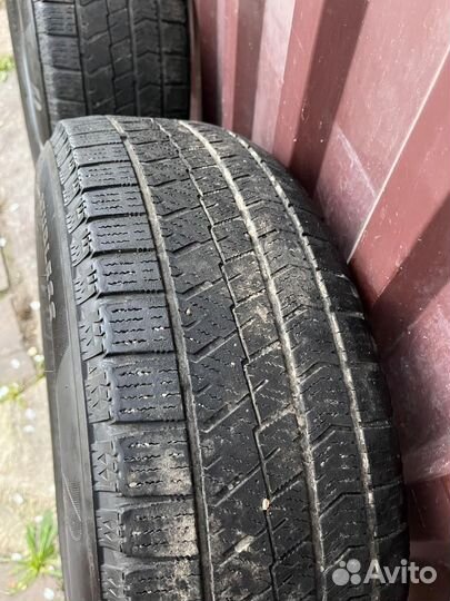 Bridgestone Blizzak Ice 185/65 R15