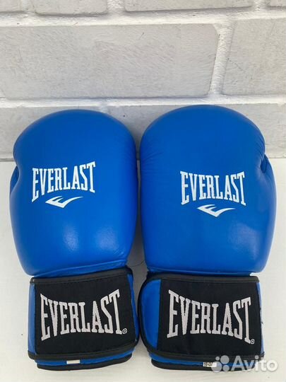Боксерские перчатки