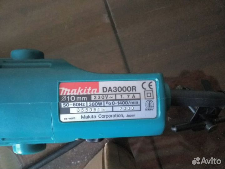 Угловая дрель makita