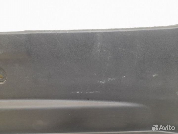 Накладка замка багажника Toyota Camry 55 2014-2018