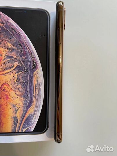 Телефон iPhone xs max