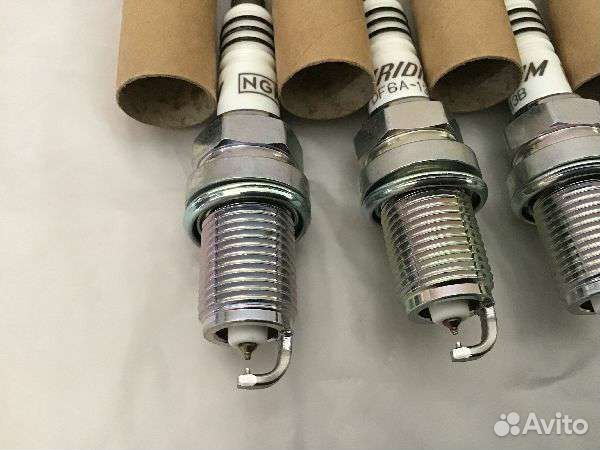 Свечи зажигания иридиевые NGK DF6A-13B IK20