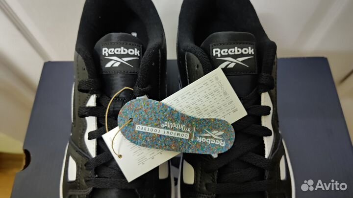 Кроссовки Reebok Resonator Low