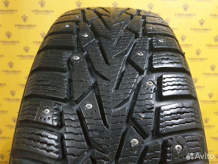 Nokian Tyres Hakkapeliitta 7 215/65 R16 102T