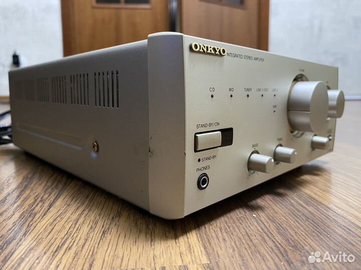 Усилитель Onkyo A-905