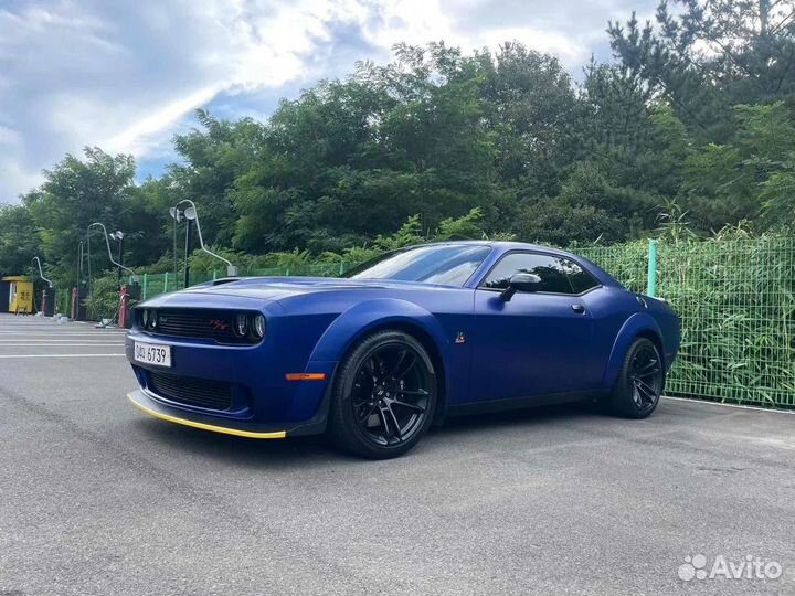 Dodge Challenger 6.4 AT, 2020, 8 000 км
