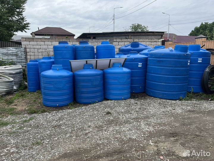 Емкость для воды пластиковая