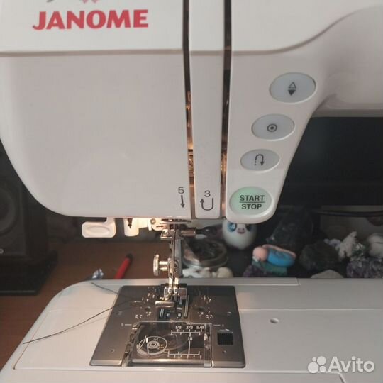 Швейная машинка Janome dc4030