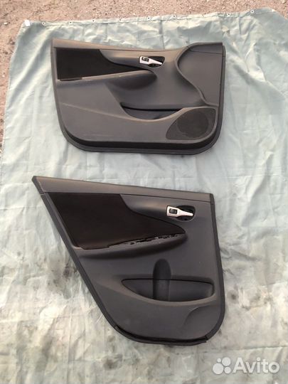 Дверные карты Toyota Corolla 2009