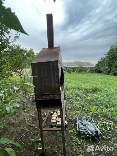 Мангал с крышей