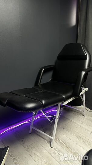 Педикюрное кресло, массажная кушетка