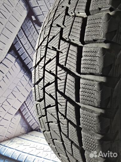 Bridgestone Blizzak DM-V1 225/65 R17