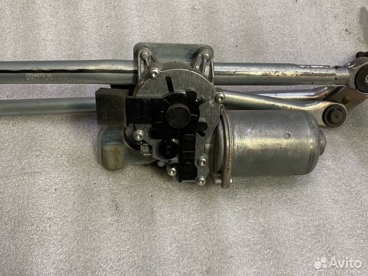 Трапеция дворников BMW X1 e84