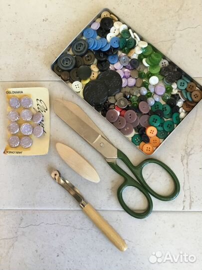 Ножницы, булавки вязальные, шпильки для волос, др