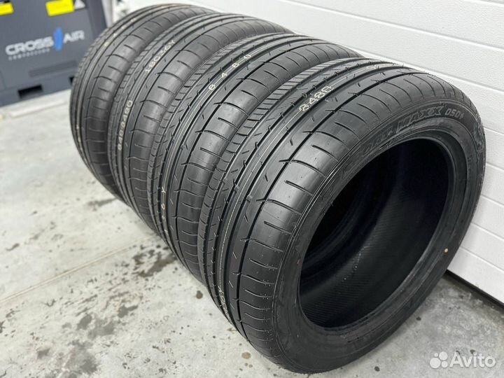 Dunlop SP Sport Maxx 050+ 255/35 R18 и 225/40 R18 94Y