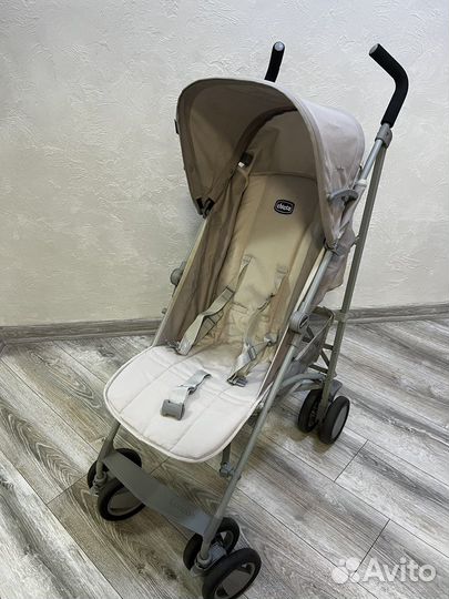 Прогулочная коляска chicco