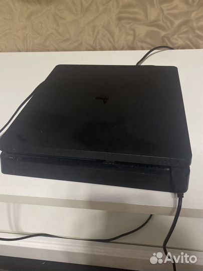 Sony PS4 slim