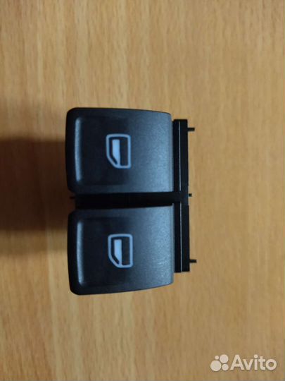 Кнопка стеклоподъемника oktavia a7 5E0959858