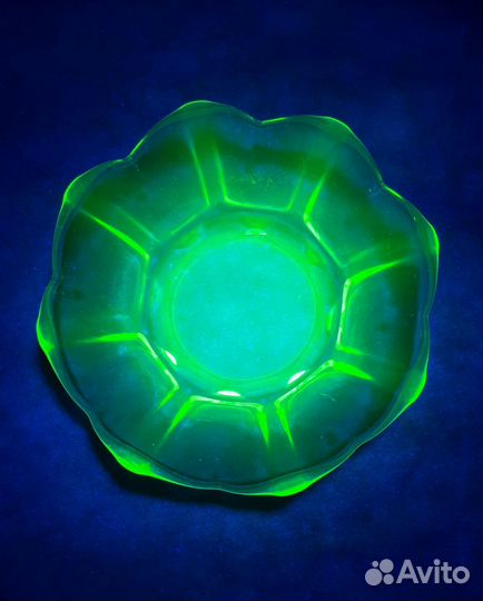 Тарелка уран стекло
