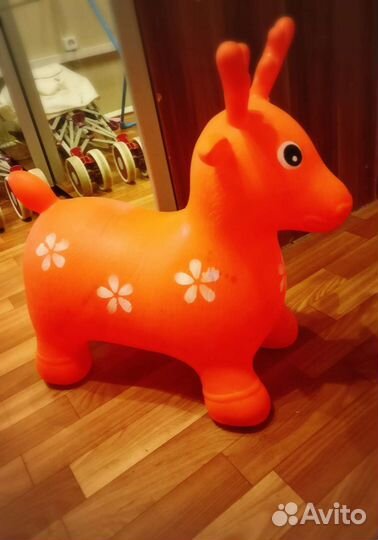 Надувной попрыгун Олень