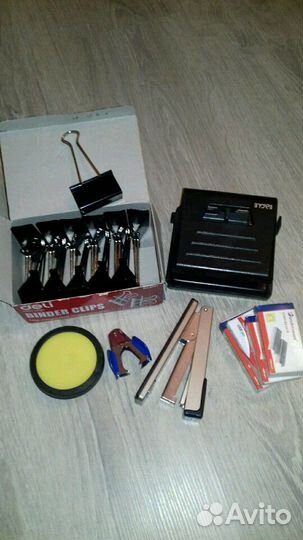 Дырокол,степлер,зажим