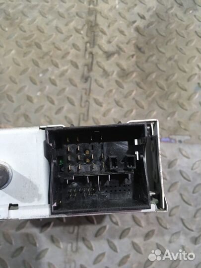 Медиацентр / Магнитола (Renault Megane)