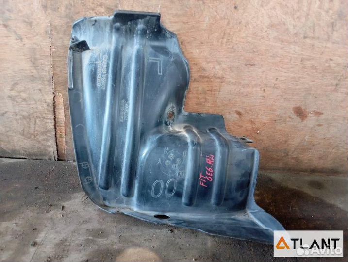 Подкрылок задний левый honda FIT