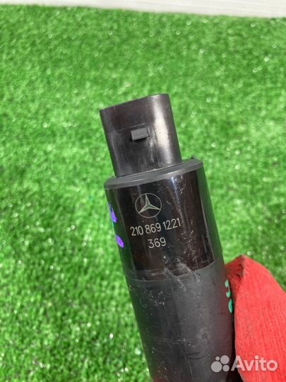 Насос омывателя Mercedes-Benz E-350 W212 272.980