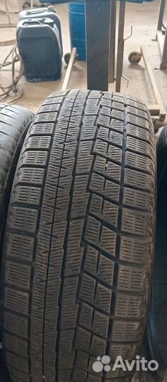 Yokohama Ice Guard IG60 215/55 R17 94Q