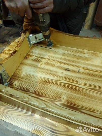 Кофейный столик дерево