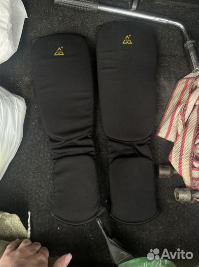 Щитки для единоборств