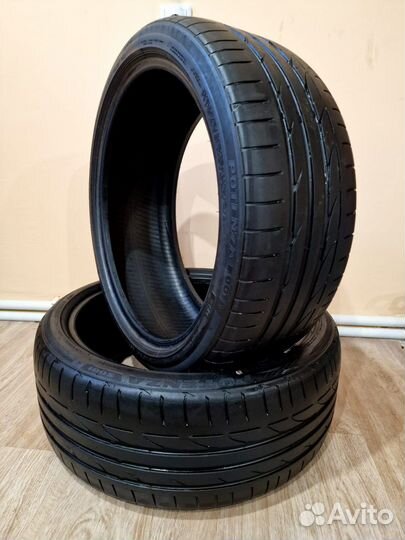 Bridgestone Potenza S001 225/40 R19