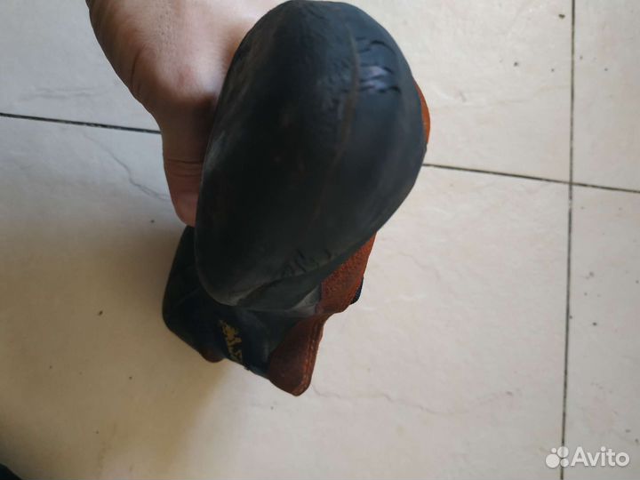 Скальные туфли La Sportiva Cobra