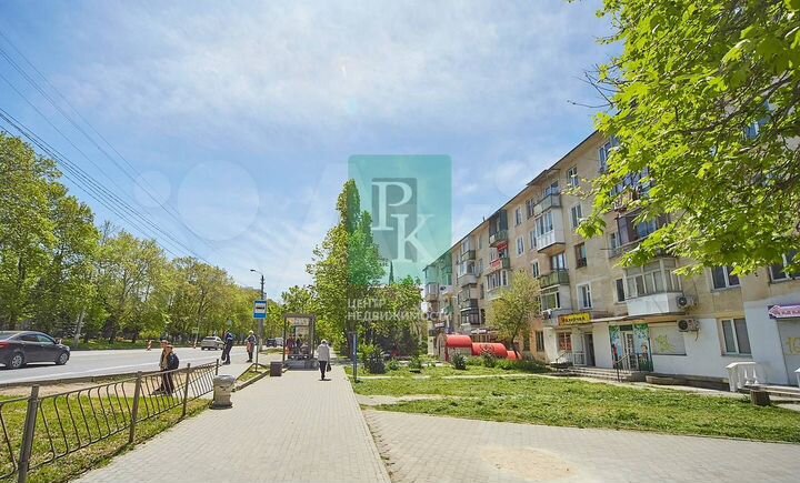 Помещение 65,2 м² с отдельным входом на Острякова