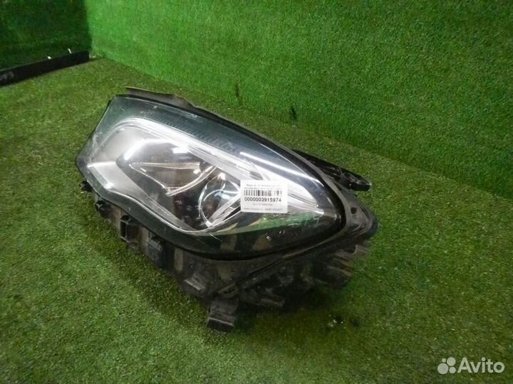 Фара левая Mercedes-Benz GLA-Class