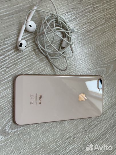 Телефон iPhone 8 plus