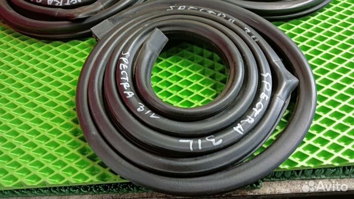 KIA Spectra Уплотнители дверного проёма