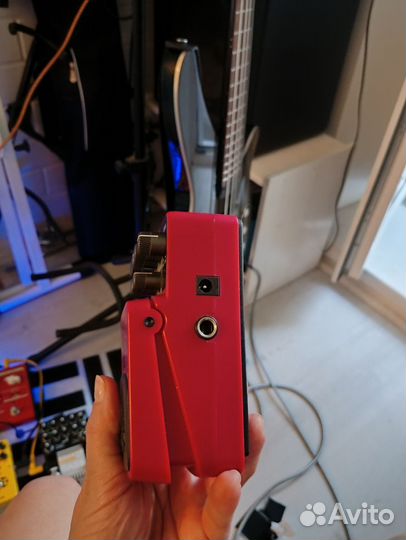 Behringer педаль эффектов UM300