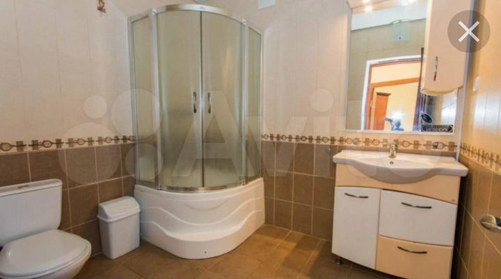 Комната 30 м², 1/4 эт.