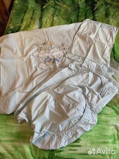 Комплект белья с бортиками в детскую кроватку