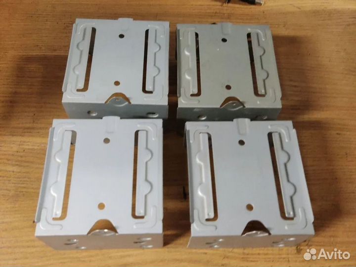 Корзины для жестких дисков