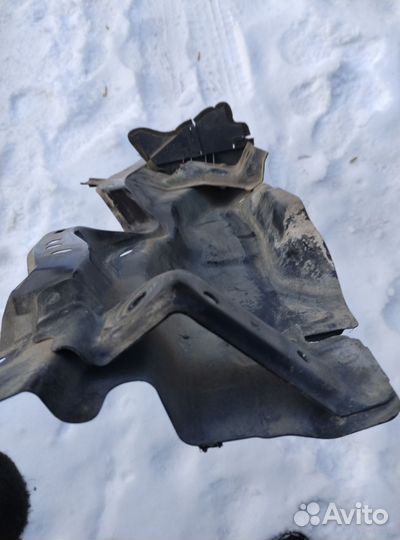 Жабо водосток Toyota Corolla 150(2013г)