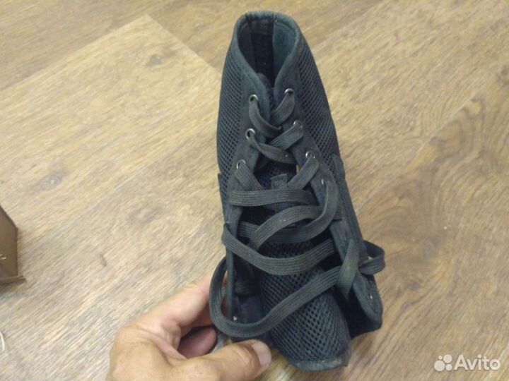 Корсет пояснично - крестцовый, сапожок, и коленный