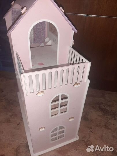 Домик кукольный