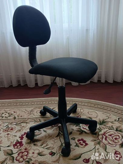 Компьютерное кресло